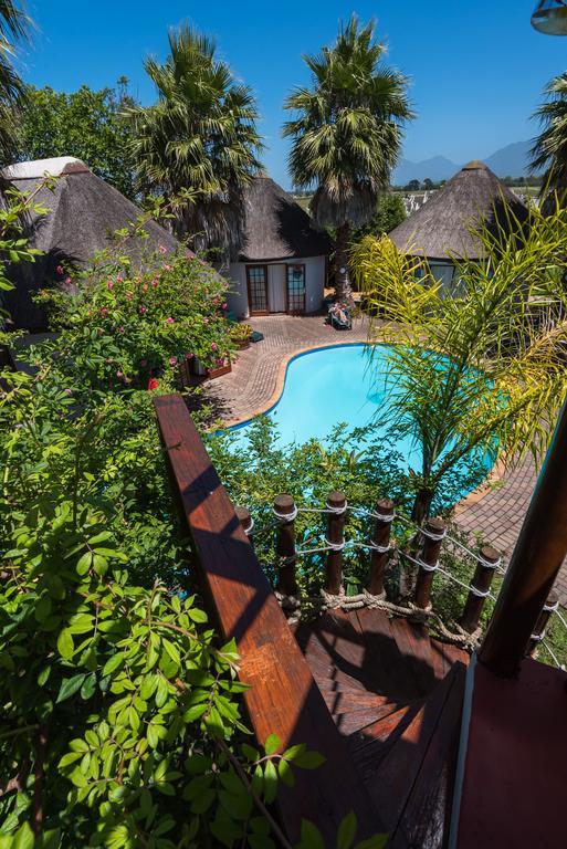French Lodge International George Buitenkant foto